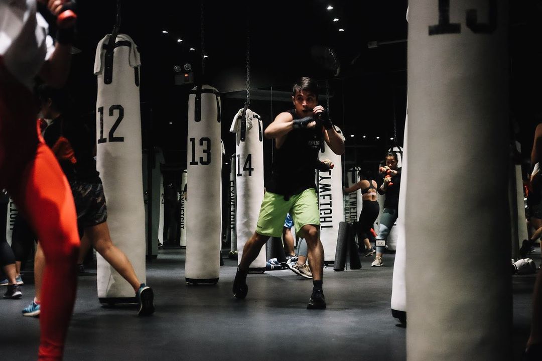 A group boxing class at Flyweight Boxing 