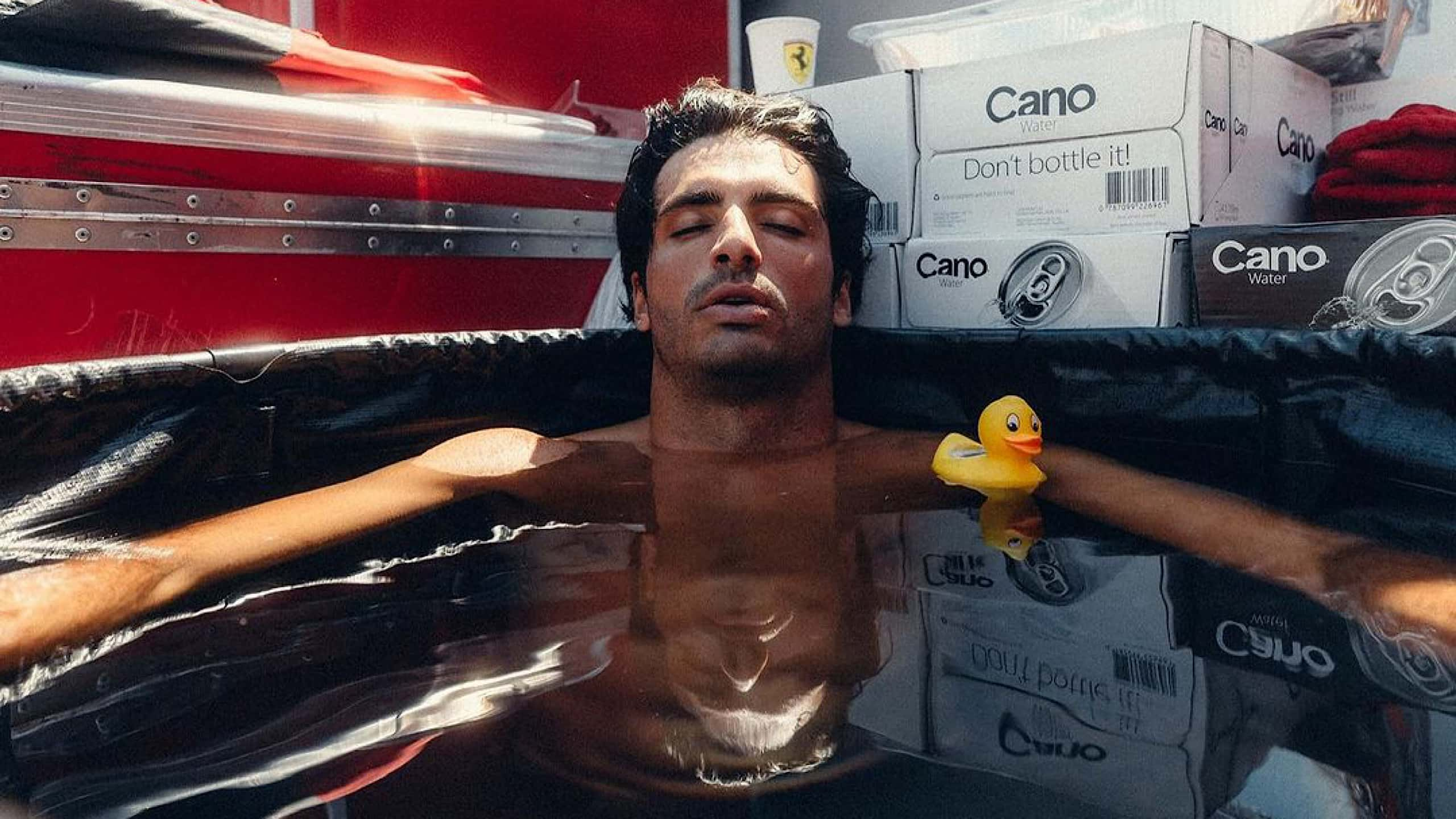 Formula 1 driver Carlos Sainz in an ice bath