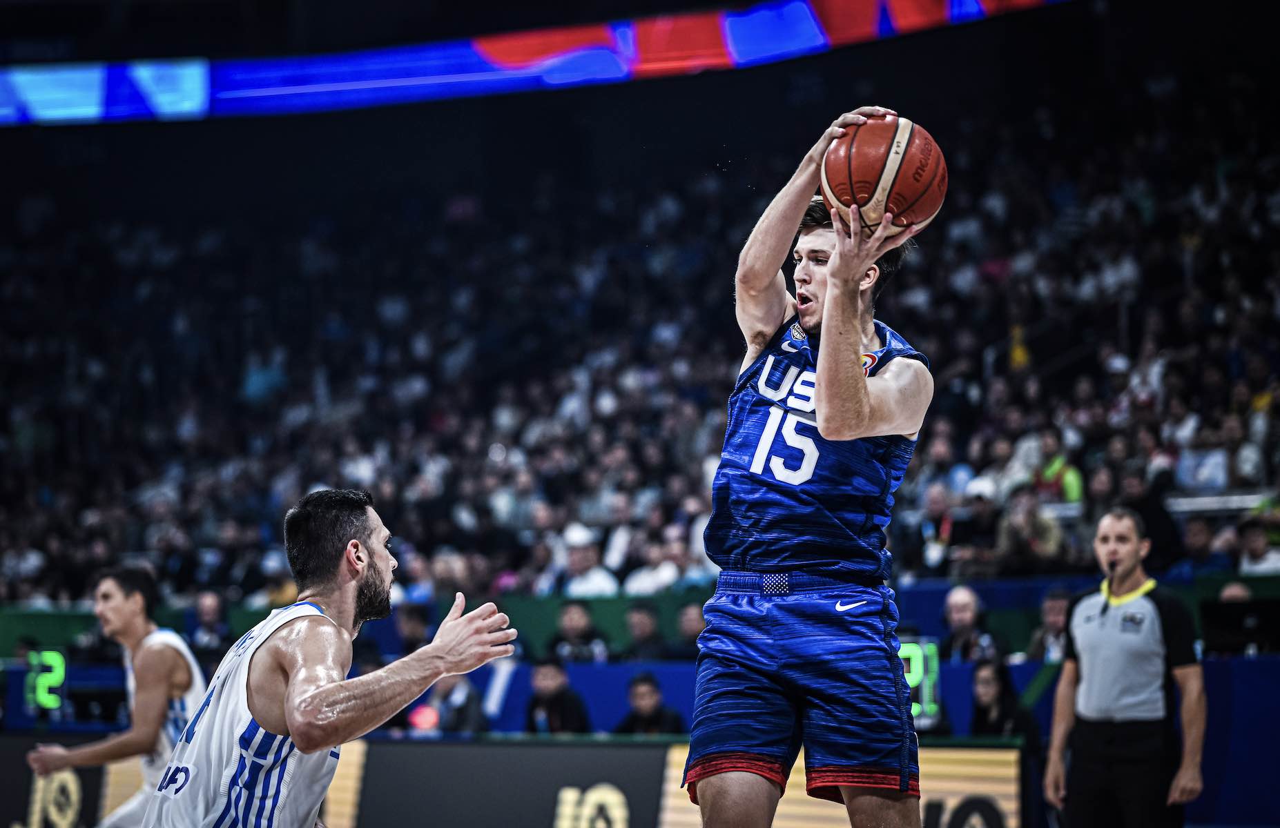 Austin Reaves playing for Team USA in the 2023 FIBA World Cup in the Philippines