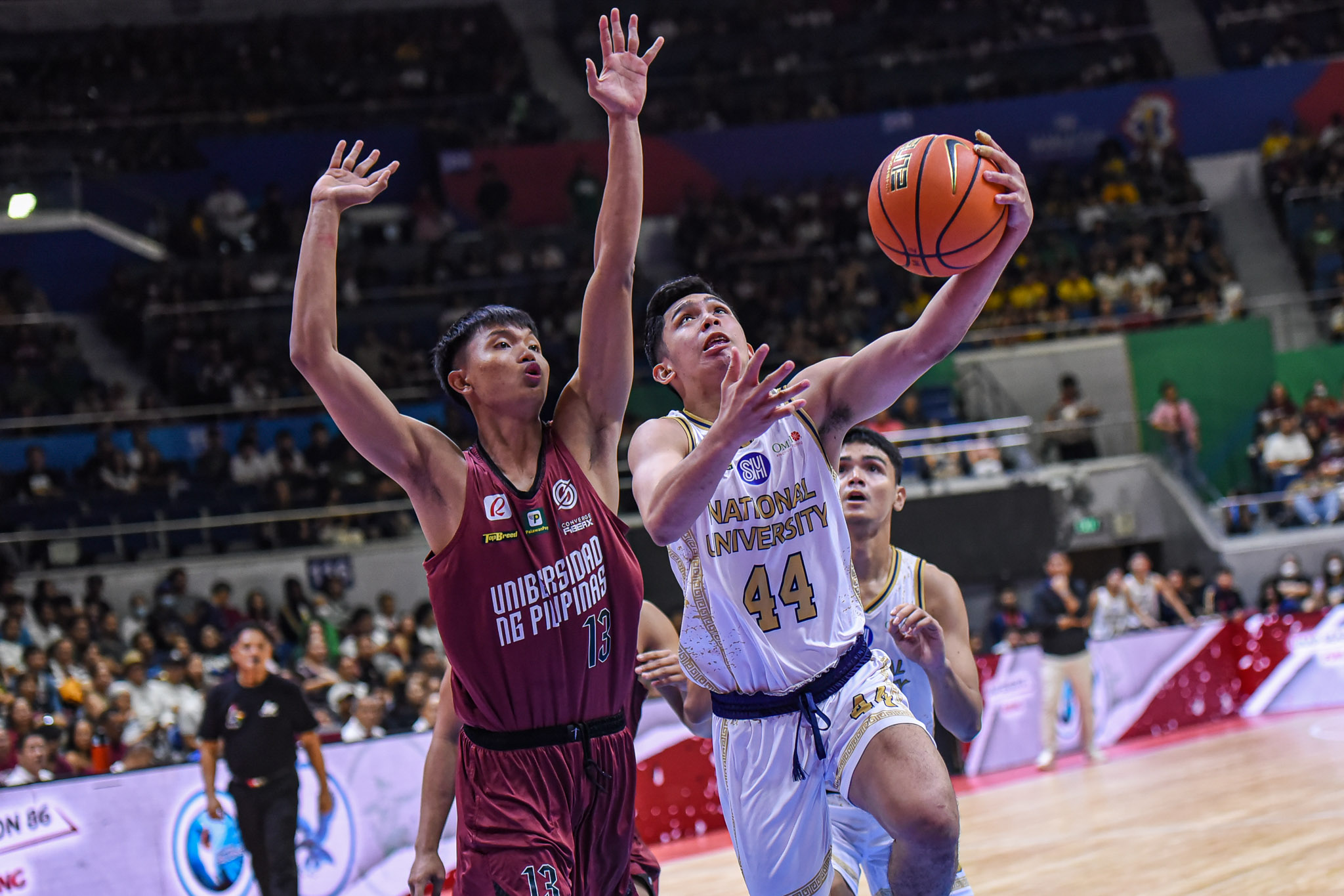 Reinhard Jumamoy competing for the Bulldogs against the UP Fighting Maroons
