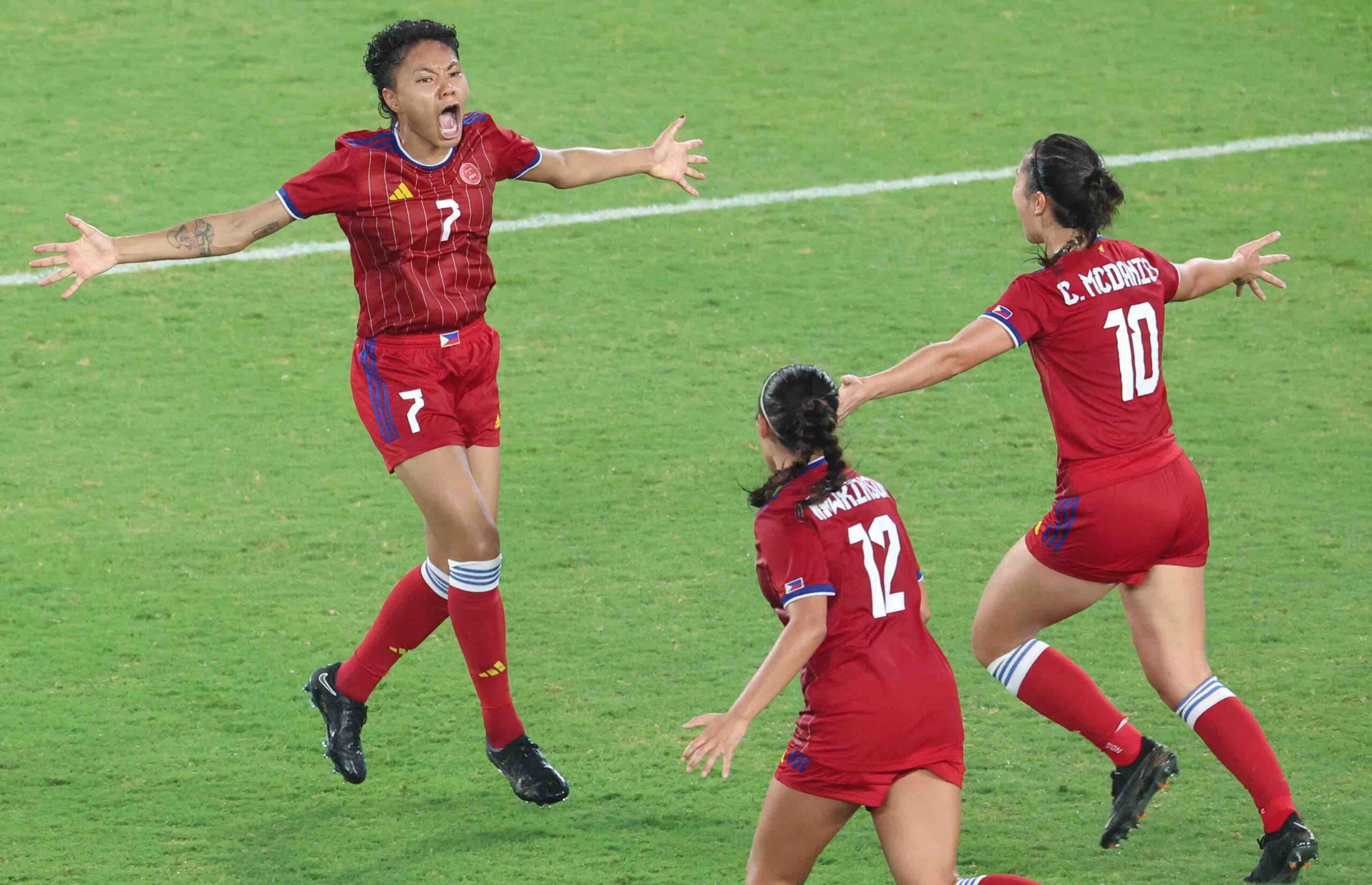 The Filipinas reach the quarterfinals of the women's football tournament in the 19th Asian Games