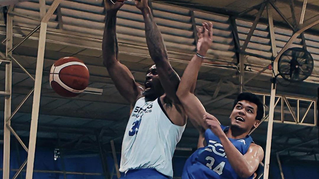 Strong Group Athletics team including Dwight Howard playing in the Philippines in preparation for the Dubai International Basketball Championship