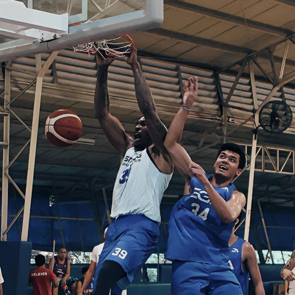 Strong Group Athletics team including Dwight Howard playing in the Philippines in preparation for the Dubai International Basketball Championship