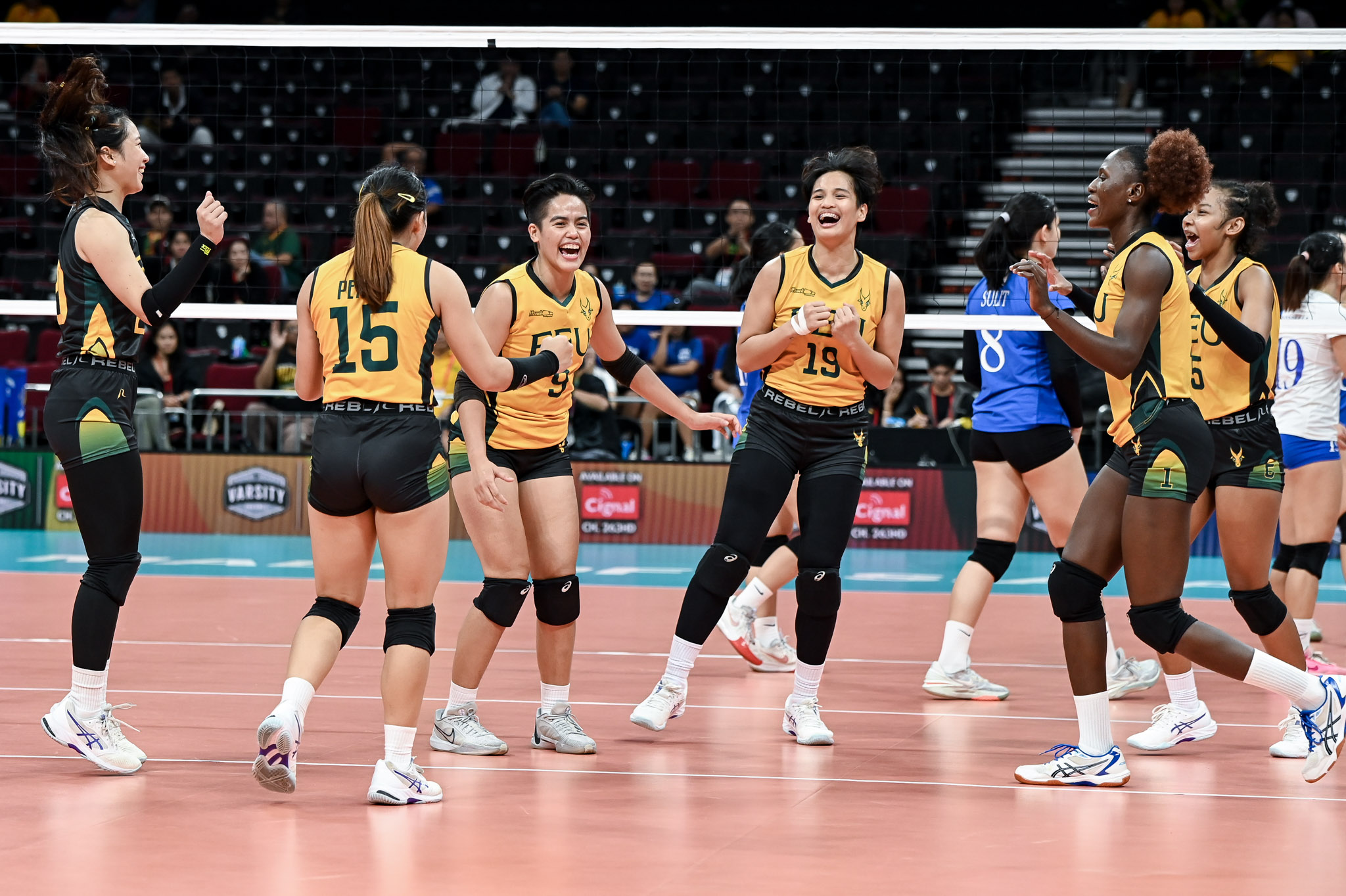 UAAP volleyball final four: FEU