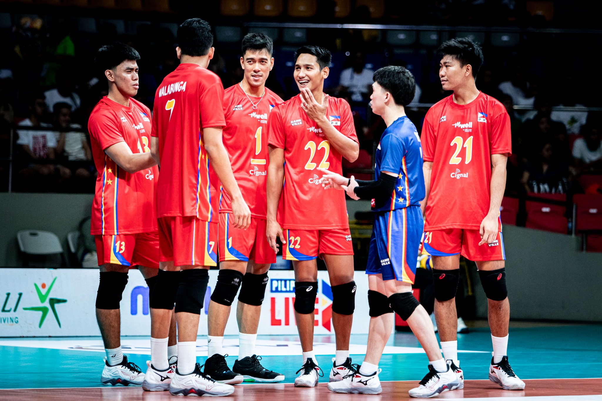 A team shot of Alas Pilipinas during the SEA V.League