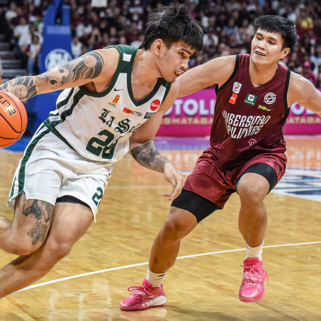 La Salle star Kevin Quiambao and UP guard Reyland Torres