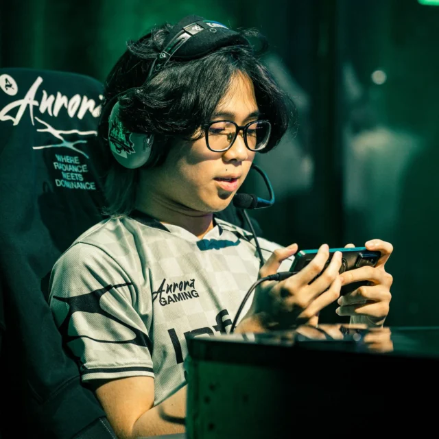 Aurora’s Edward Keeps the Streak Going with His Fifth M-series Appearance