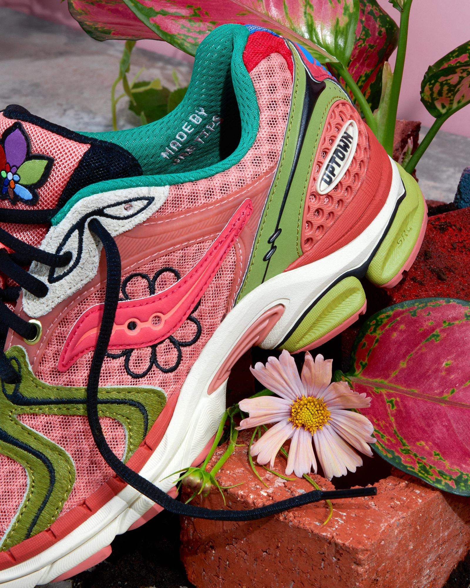 - the game Jae Tips and Saucony Bring the Colors of the Bronx with Flowers Grow Uptown